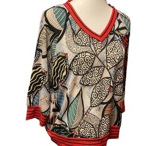 Isle by Melis Kozan Colorful V Neck 3/4 Sleeve Top